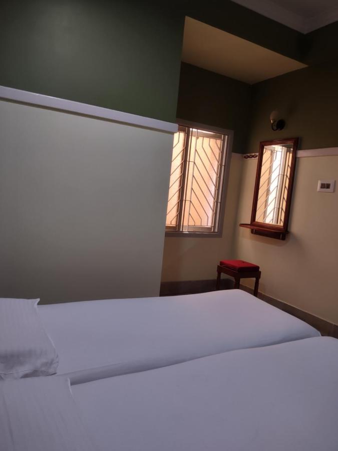 Krishna Lodge Tiruchirappalli Zewnętrze zdjęcie