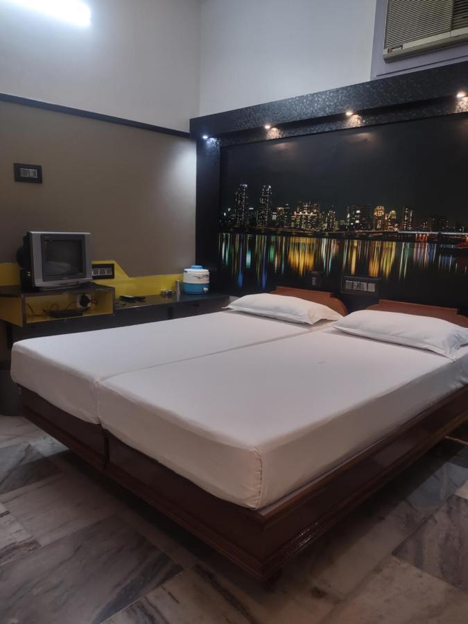 Krishna Lodge Tiruchirappalli Zewnętrze zdjęcie
