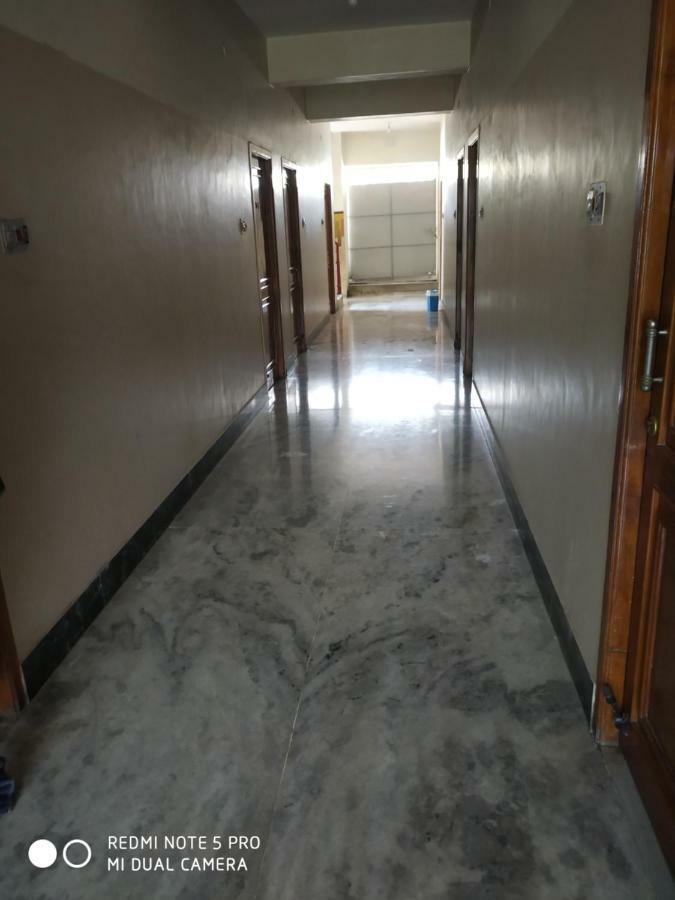 Krishna Lodge Tiruchirappalli Zewnętrze zdjęcie