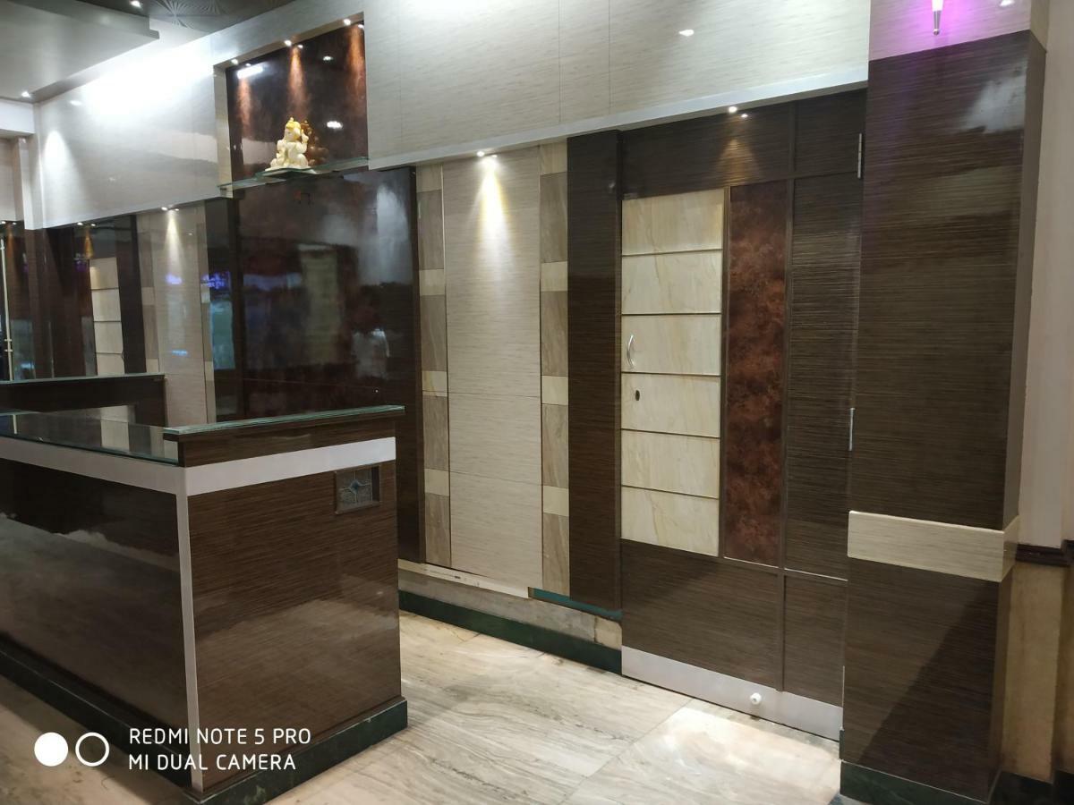 Krishna Lodge Tiruchirappalli Zewnętrze zdjęcie
