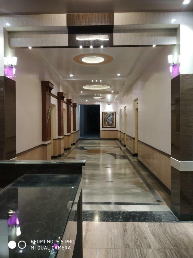 Krishna Lodge Tiruchirappalli Zewnętrze zdjęcie