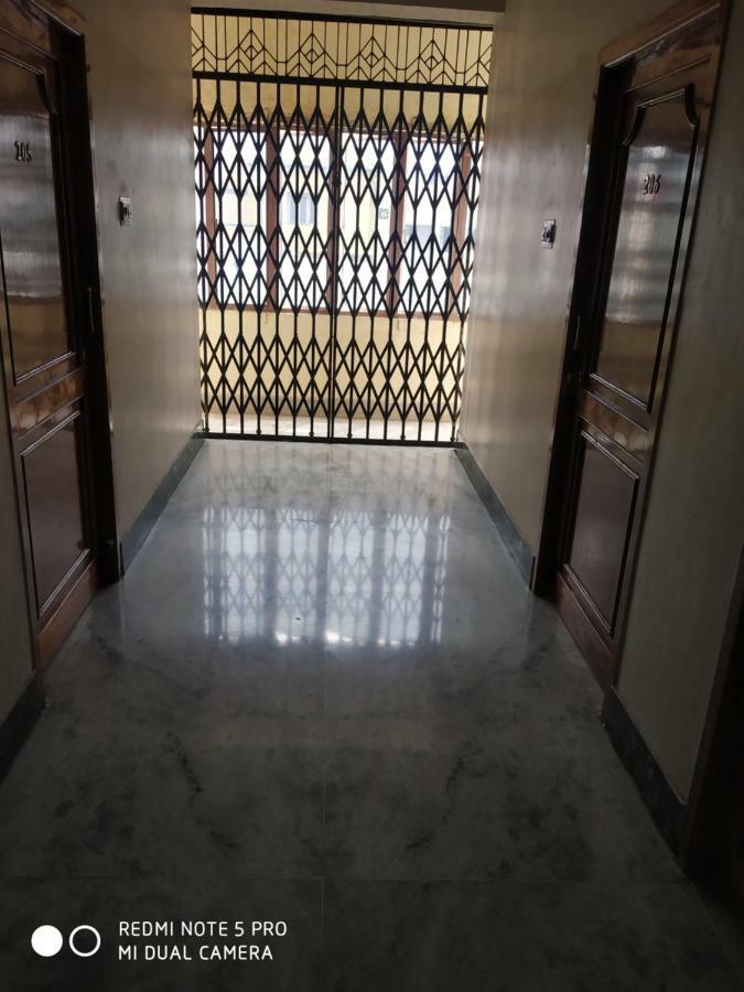 Krishna Lodge Tiruchirappalli Zewnętrze zdjęcie